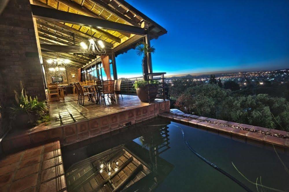 Franklin View Guesthouse บลูมฟอนเทน ภายนอก รูปภาพ